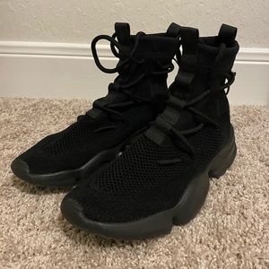 SIA Collective Sneakers